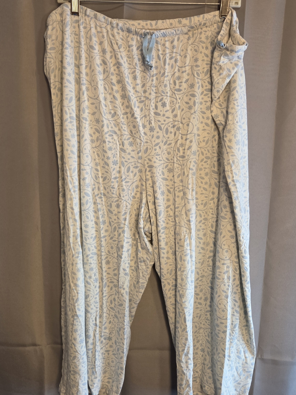 Women's Light Blue Floral Lounge Pajama Pants